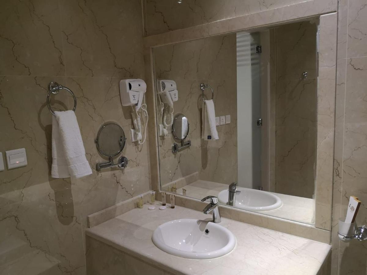Makarem Hotel Apartments リヤード エクステリア 写真